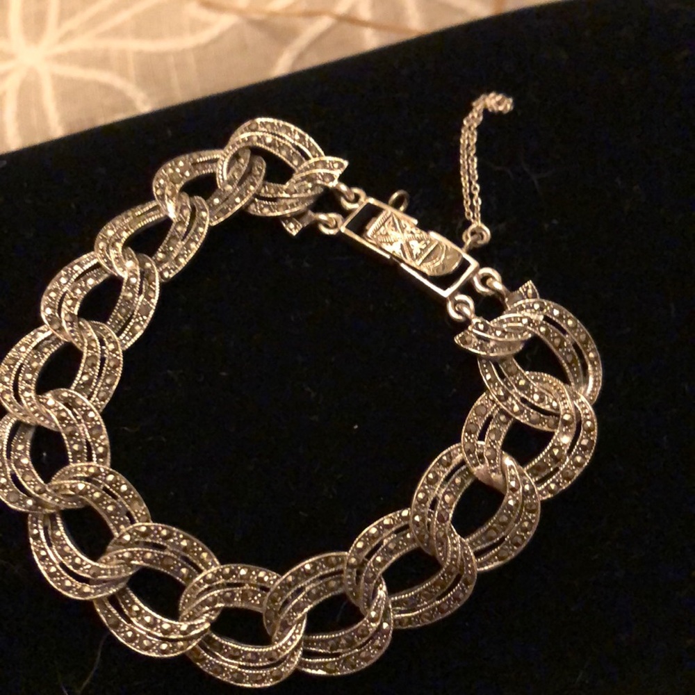 S/S. marcasite bracelet & matching earrings